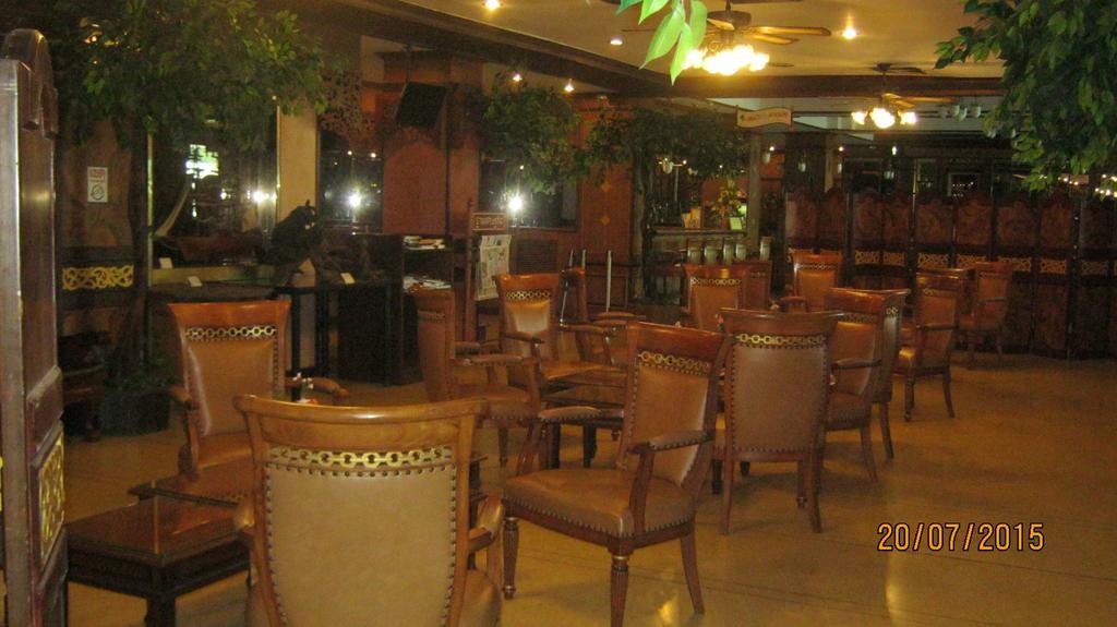 Kyo-Un Hotel Saraburi Bagian luar foto