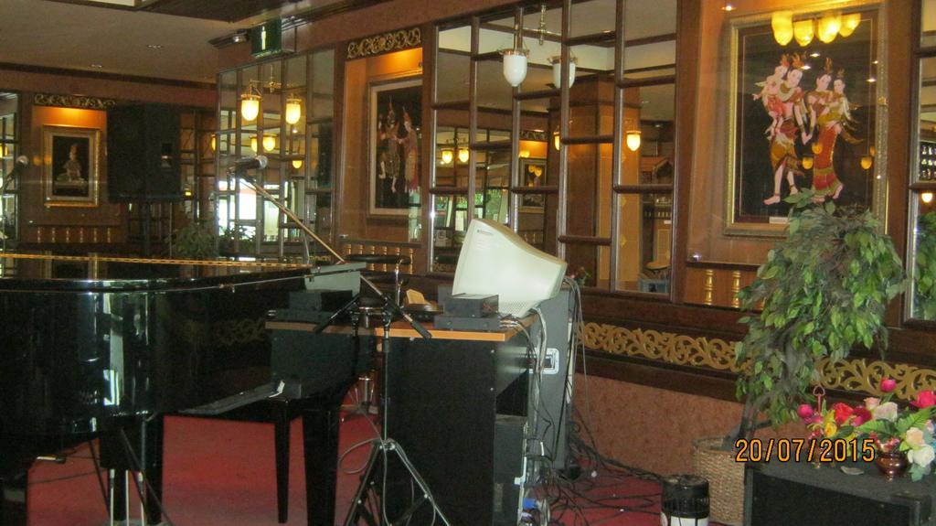 Kyo-Un Hotel Saraburi Bagian luar foto