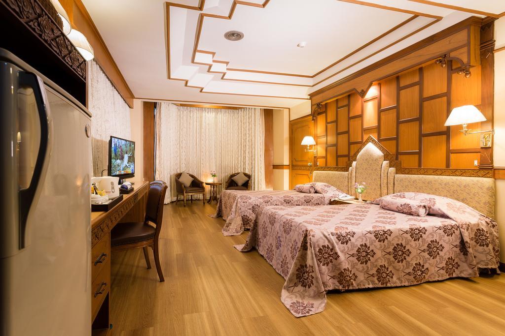 Kyo-Un Hotel Saraburi Ruang foto