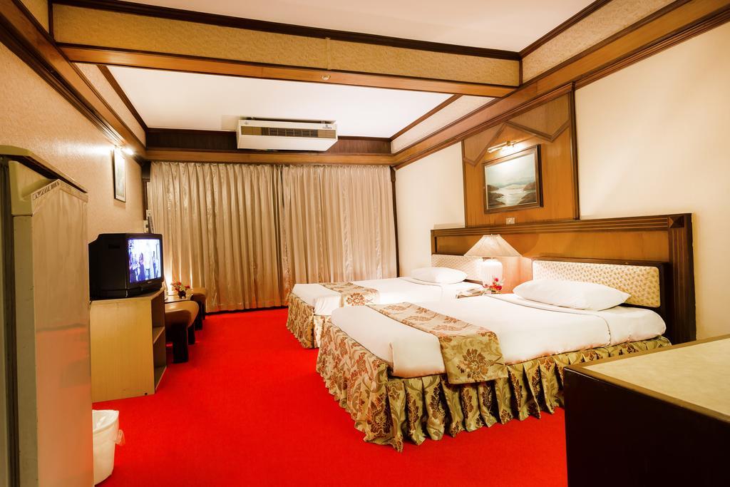 Kyo-Un Hotel Saraburi Ruang foto